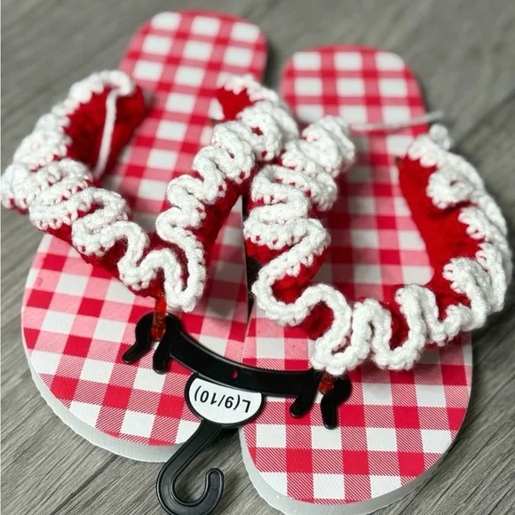 Red and White Crochet Flip Flops Ruffled Straps - Picture 4 of 10